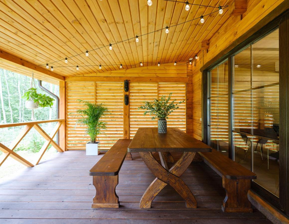 5 Stories Guest House Inkartai Exterior photo